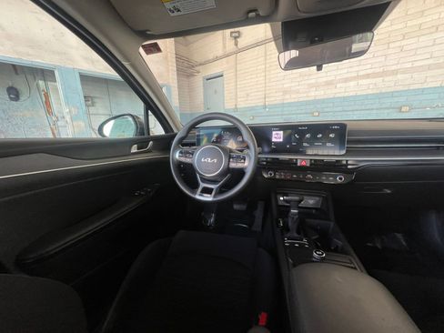 Used 2025 Kia K5 LXS image 34