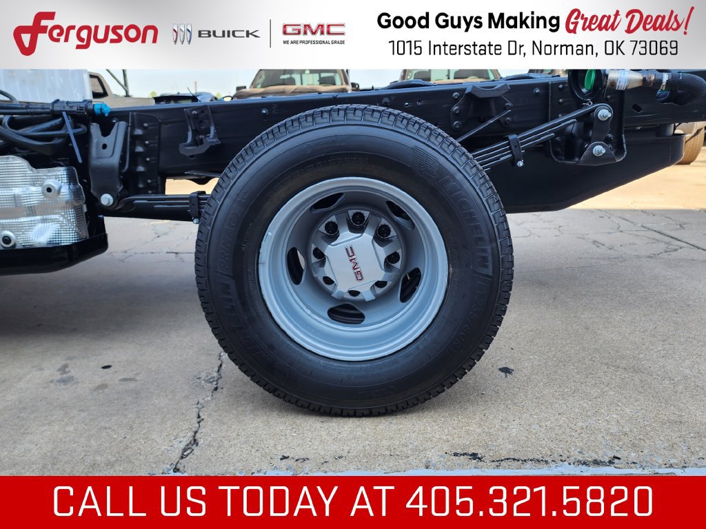 New 2026 GMC Sierra 3500 Pro w/ Convenience Package AWD/4WD image 52