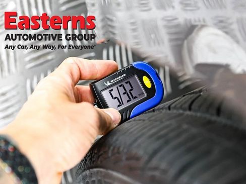 Used 2018 Toyota Camry XLE w/ Driver Assist Package FWD image 29