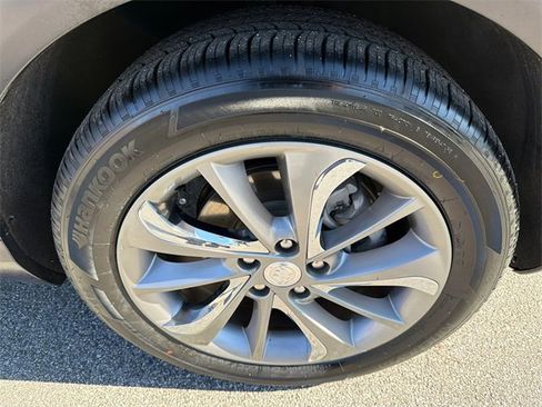 Used 2023 Buick Encore GX Essence w/ Experience Buick Package image 12