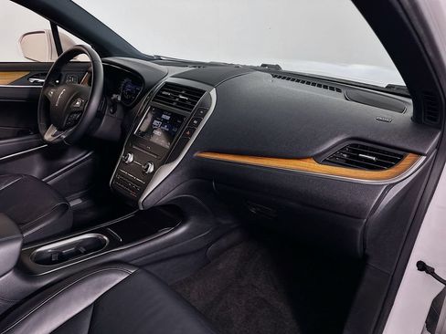 Used 2019 Lincoln MKC Select w/ Select Plus Package FWD image 30