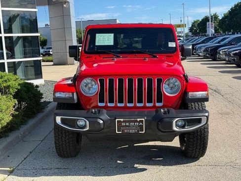 Used 2019 Jeep Wrangler Unlimited Sahara AWD/4WD image 8