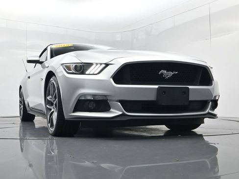Used 2015 Ford Mustang GT Premium w/ Equipment Group 401A RWD image 46