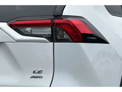 Certified 2024 Toyota RAV4 LE AWD/4WD image 32