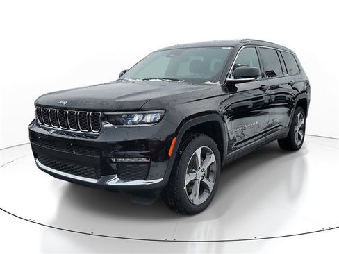 New 2025 Jeep Grand Cherokee L Limited w/ Trailer Tow Package image 2