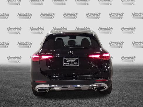 New 2026 Mercedes-Benz GLC 350e 4MATIC image 5