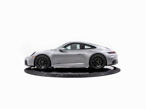 New 2026 Porsche 911 Carrera 4 GTS image 2