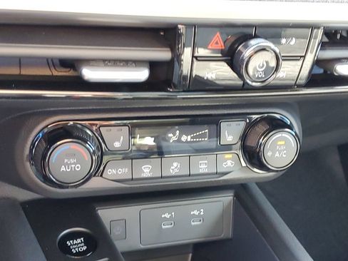 New 2026 Nissan Kicks SV w/ SV Premium Package AWD/4WD image 28