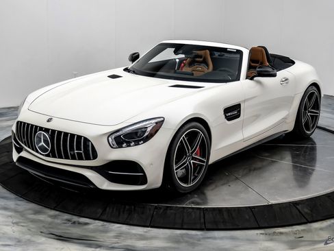 Used 2018 Mercedes-Benz AMG GT C image 7