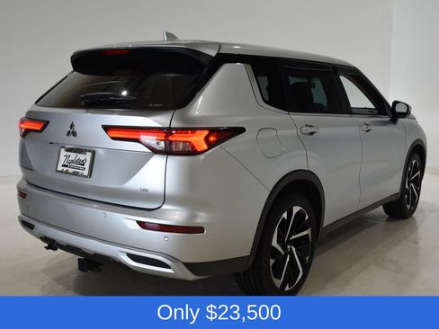 Used 2023 Mitsubishi Outlander SE AWD/4WD image 4