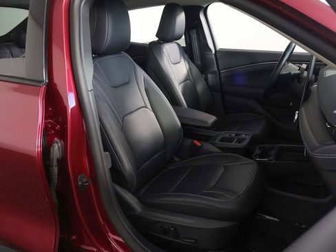 Used 2025 Ford Mustang Mach-E Premium image 32