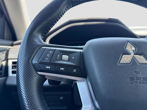 Used 2023 Mitsubishi Outlander SEL AWD/4WD image 16