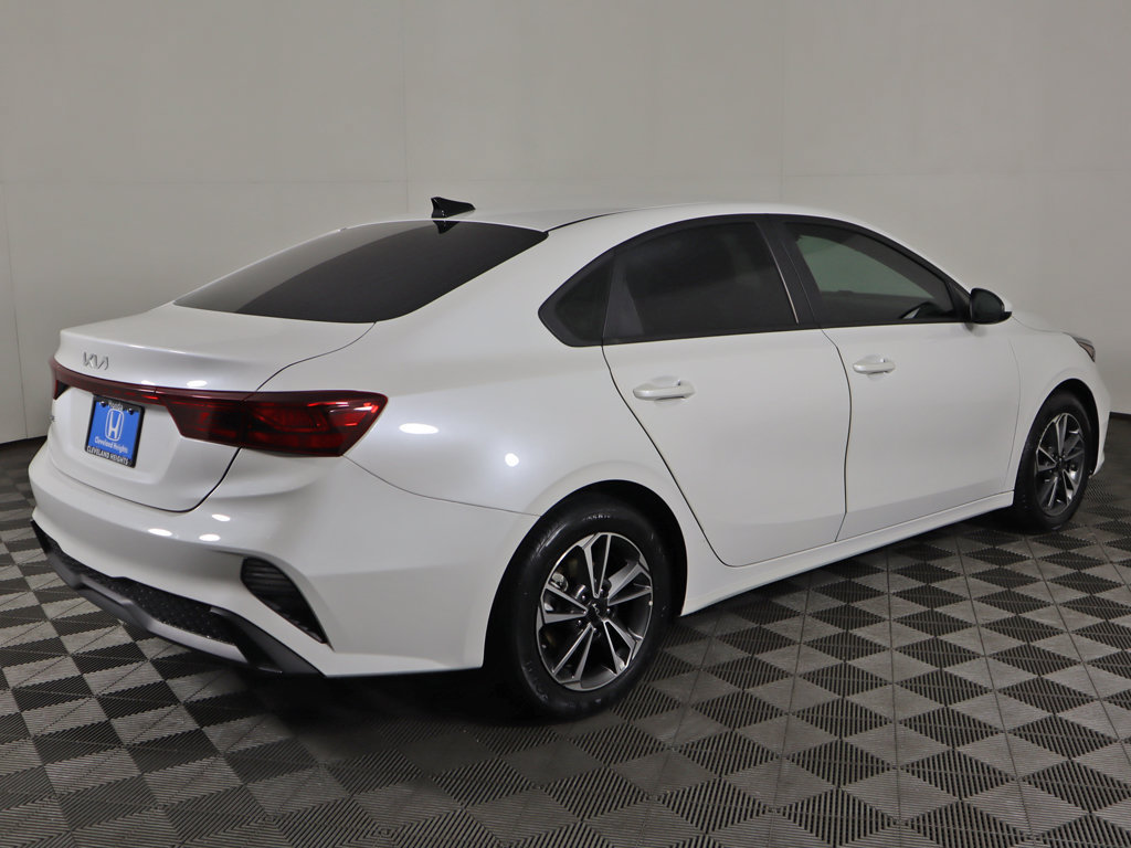 Used 2023 Kia Forte LXS FWD image 7