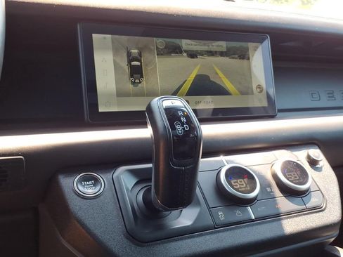Used 2023 Land Rover Defender 110 X-Dynamic SE AWD/4WD image 24
