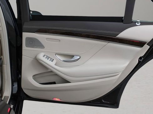 Used 2019 Mercedes-Benz S 450 Sedan image 13