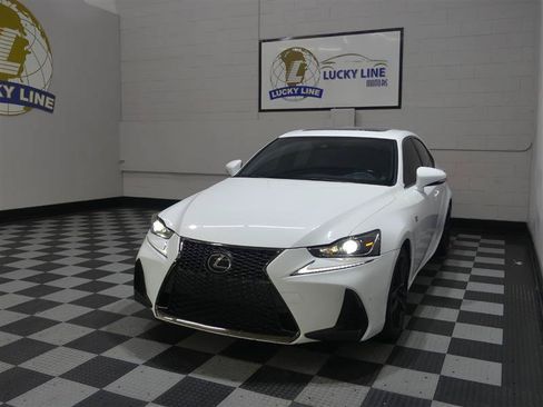 Used 2020 Lexus IS 300 F Sport w/ F Sport Package AWD/4WD image 4