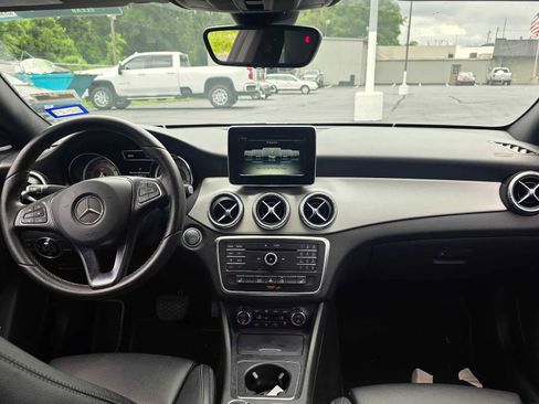 Used 2016 Mercedes-Benz CLA 250 image 9