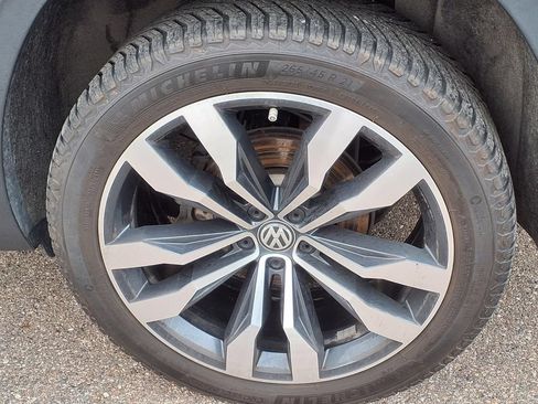 Used 2020 Volkswagen Atlas SEL R-Line AWD/4WD image 7