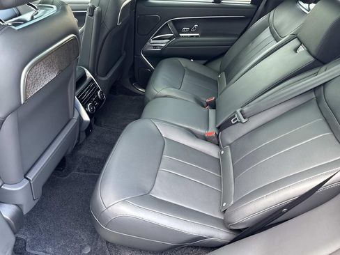 Certified 2025 Land Rover Range Rover Autobiography AWD/4WD image 17