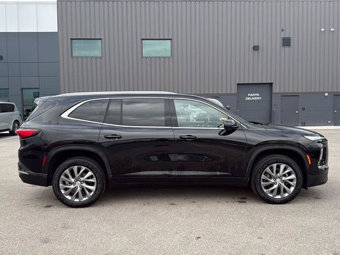 Used 2026 Buick Enclave Preferred FWD image 2