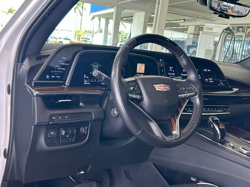 Used 2022 Cadillac Escalade Premium Luxury w/ Performance Package RWD image 36