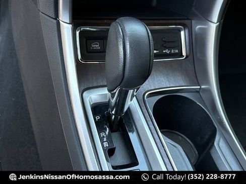 Used 2020 Subaru Ascent Touring w/ Popular Package #2 AWD/4WD image 39