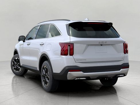 New 2026 Kia Sorento S image 4