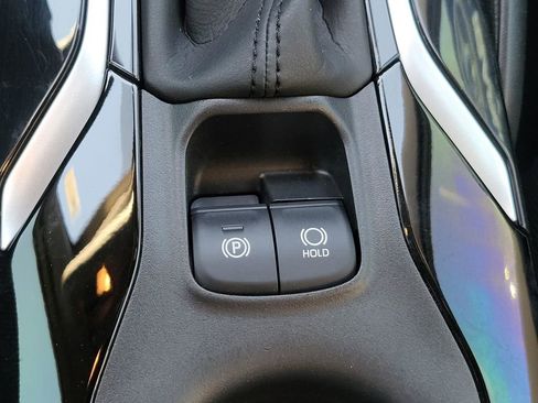 Used 2020 Toyota Corolla SE image 25