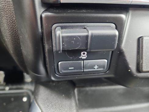 Used 2021 GMC Sierra 1500 AT4 image 17