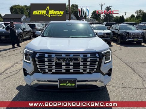 New 2027 GMC Terrain Denali w/ LPO, Black Badging Package AWD/4WD image 5