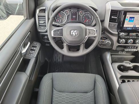 New 2026 RAM 1500 4x4 Crew Cab image 9