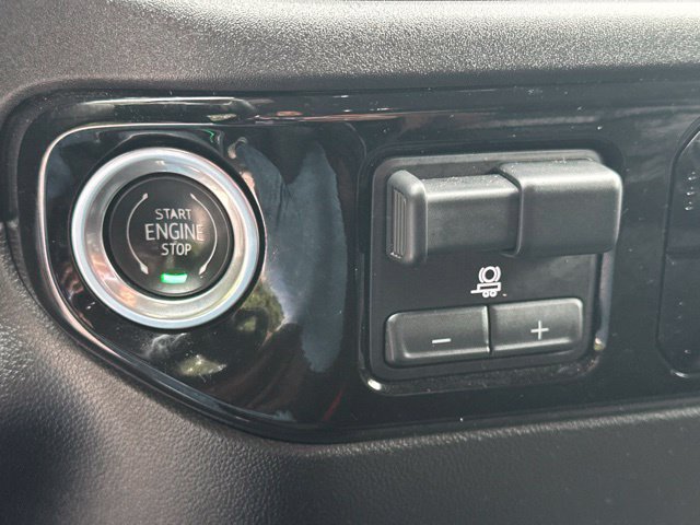 Used 2023 GMC Sierra 1500 Elevation AWD/4WD image 32