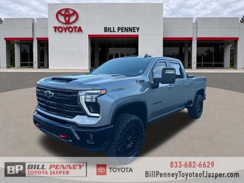 Used 2025 Chevrolet Silverado 2500 LT w/ Trail Boss Package AWD/4WD image 1