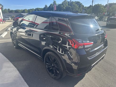 Used 2023 Mitsubishi Outlander Sport ES AWD/4WD image 6