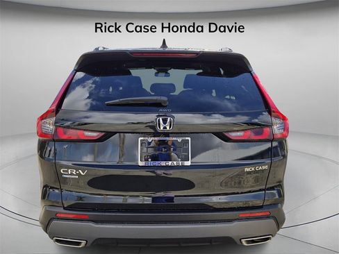 Certified 2025 Honda CR-V Sport image 6