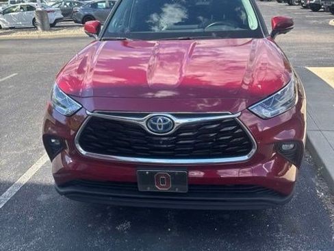 Used 2023 Toyota Highlander Limited AWD/4WD image 9