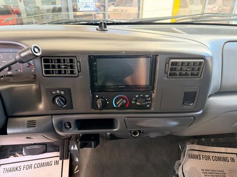 Used 2002 Ford F350 Lariat image 11