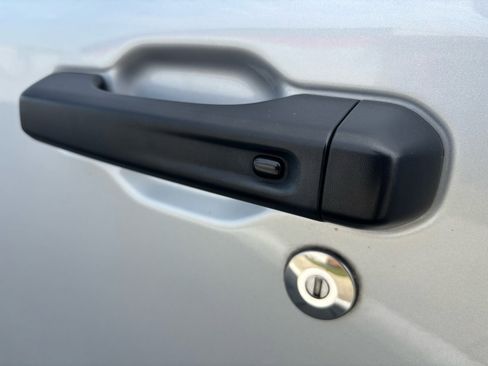 Used 2023 Jeep Wrangler Unlimited Sport image 33