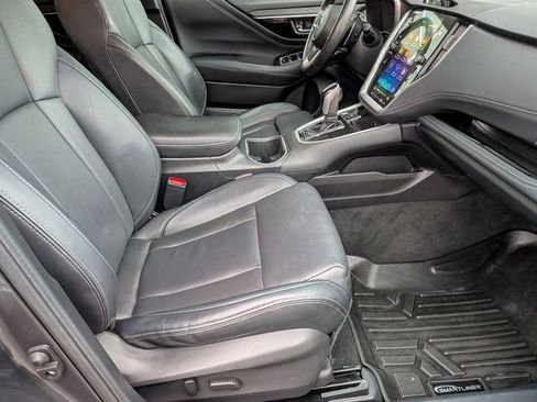 Used 2022 Subaru Outback Limited image 36