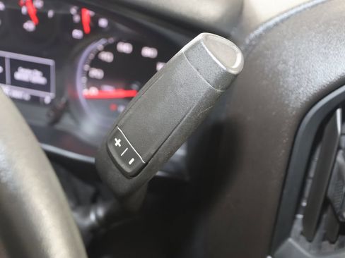 Used 2023 Chevrolet Silverado 1500 Custom image 7