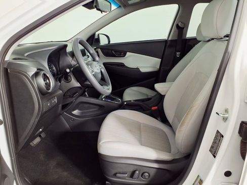 Certified 2023 Hyundai Kona SEL FWD image 17