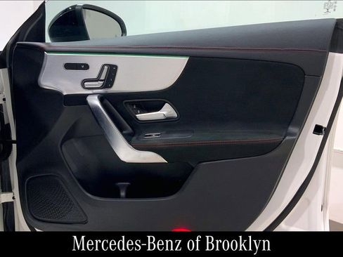 Certified 2022 Mercedes-Benz CLA 250 4MATIC image 25