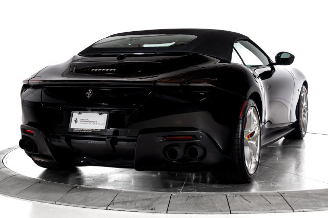 Certified 2025 Ferrari Roma Spider RWD image 10
