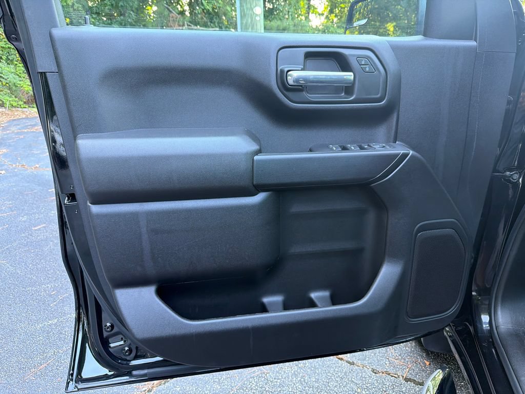 Used 2025 Chevrolet Silverado 1500 Custom RWD image 10