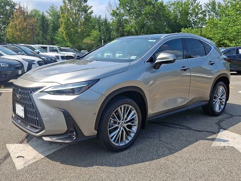 Used 2024 Lexus NX 350h AWD w/ Vision Package image 3