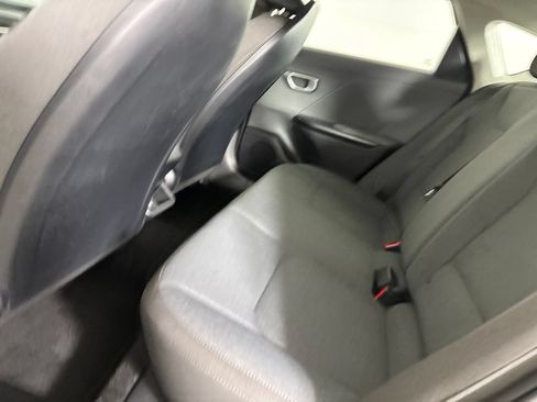 Used 2025 Kia K4 FWD image 22