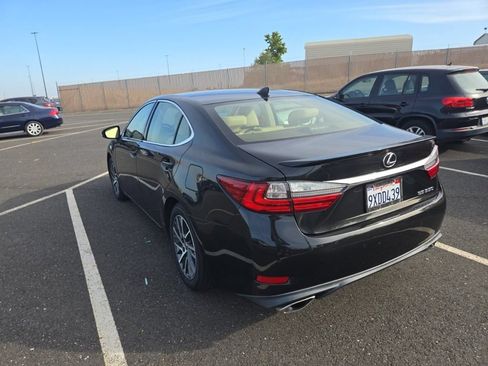 Used 2017 Lexus ES 350 w/ Navigation System Package FWD image 4