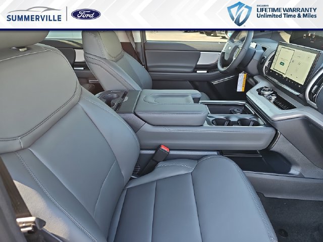 New 2027 Ford Expedition Active RWD image 11