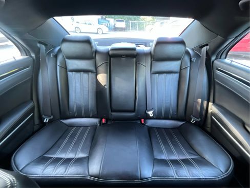 Used 2020 Chrysler 300 S RWD image 18