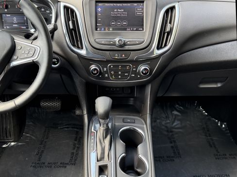 Used 2024 Chevrolet Equinox LT FWD image 22
